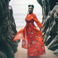Portrait promotionnel de Sandra Nkaké. L'artiste s'est produit sur la scène de la Confluence le vendredi 27 avril 2018.