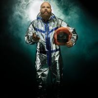 Portrait promotionnel de Thomas de Pourquery et Supersonic. Ils se sont produits sur la scène de la Confluence le samedi 28 janvier 2023.